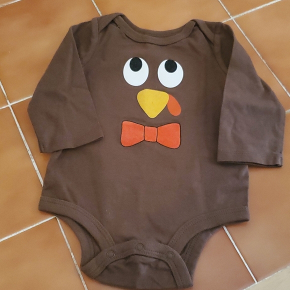 Baby Thanksgiving outfit - Picture 2 of 3